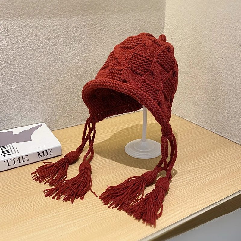 Милая вязаная шапочка для защиты ушей на ремешке, мягкая теплая шапочка для школьницы, осенне-зимние литературные шляпы Lei Feng для меньшинств
