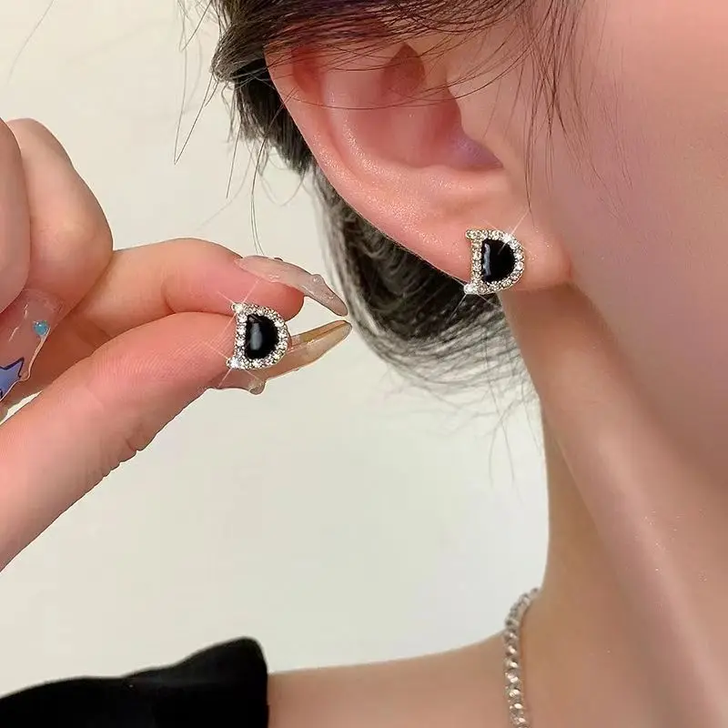 Новые серьги-гвоздики с буквой D в виде кристаллов с черной эмалью для женщин, Корейский Прекрасный темперамент, Brincos, Оптовый подарок для девушки